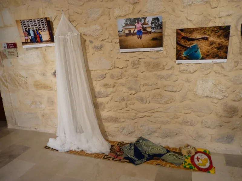 Exposición "Cooperando, una sola familia"