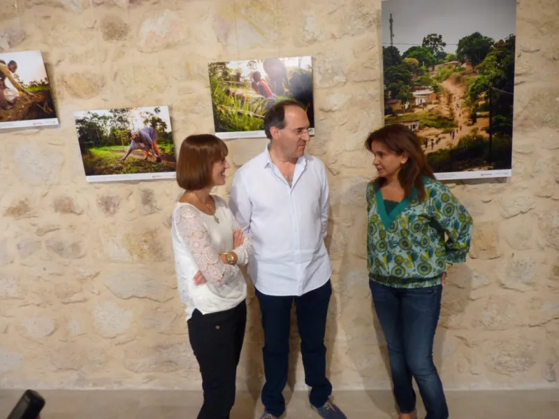 Exposición "Cooperando, una sola familia"