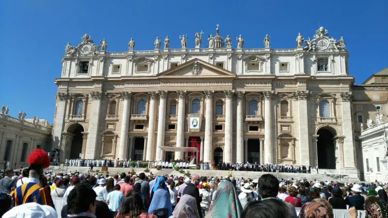 Catequistas de la región en Roma
