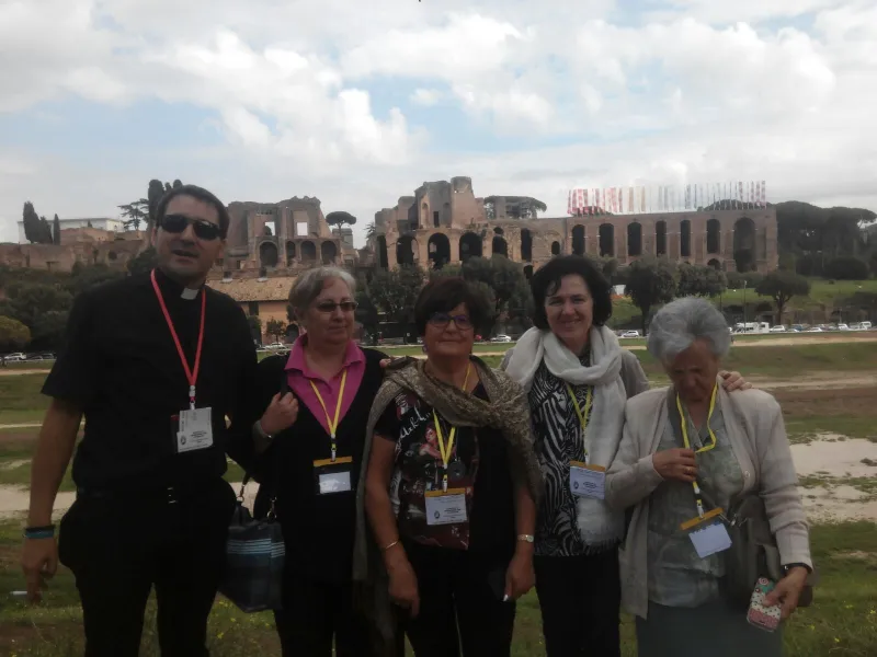 Catequistas de la región en Roma