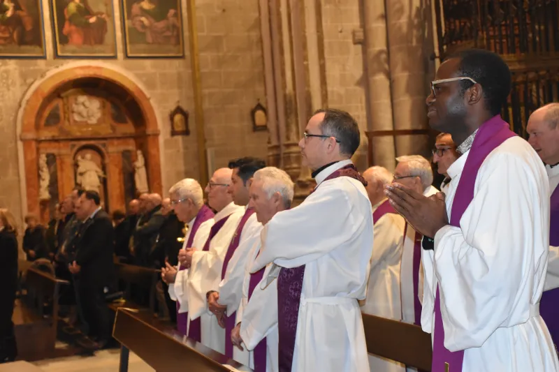 Zamora se despide de Uriarte con la celebración de la misa en la catedral