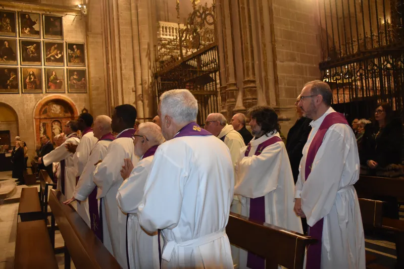 Zamora se despide de Uriarte con la celebración de la misa en la catedral