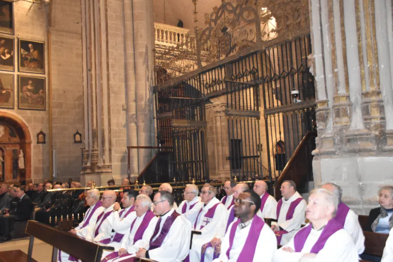 Zamora se despide de Uriarte con la celebración de la misa en la catedral