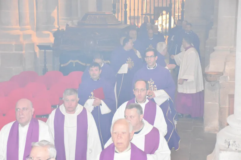 Zamora se despide de Uriarte con la celebración de la misa en la catedral