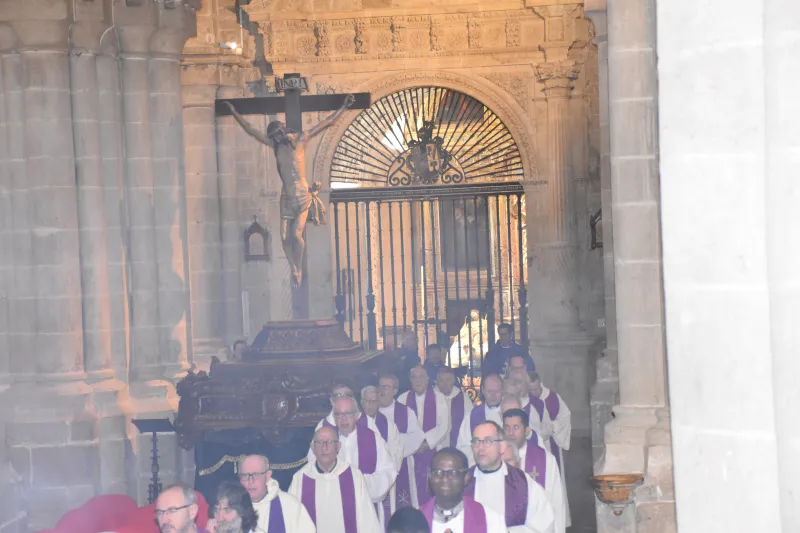 Zamora se despide de Uriarte con la celebración de la misa en la catedral