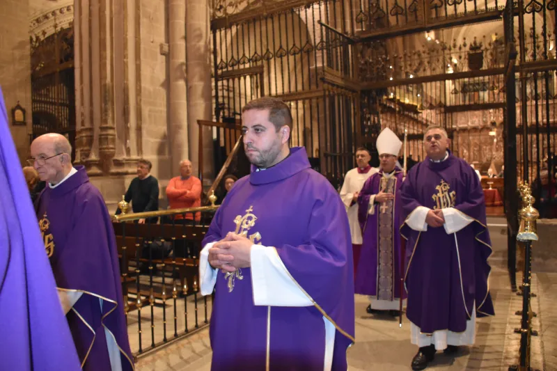 Zamora se despide de Uriarte con la celebración de la misa en la catedral
