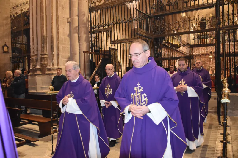 Zamora se despide de Uriarte con la celebración de la misa en la catedral