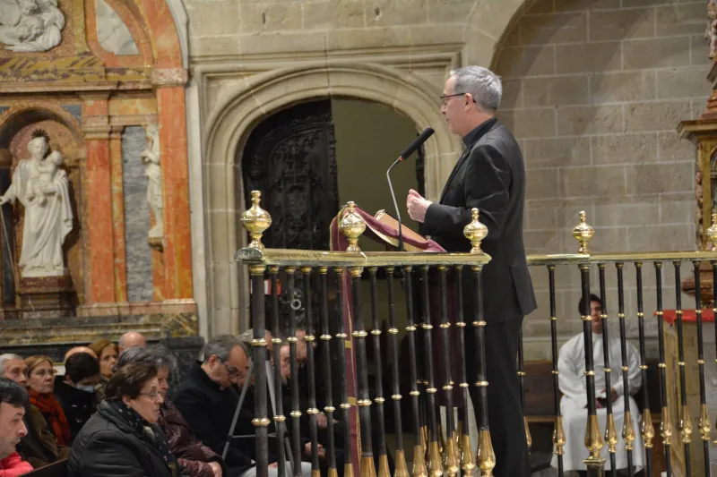 El obispo centra su primera meditación cuaresmal en la espiritualidad de la Pasión
