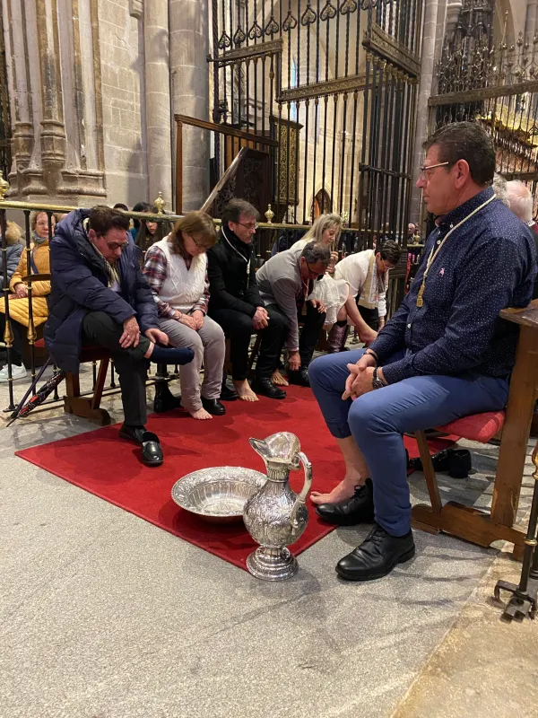 Misa de la Cena del Señor: "la vida de Jesús es el amor que sirve"