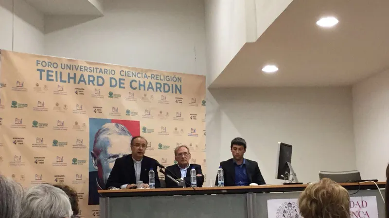 Seminario sobre Cosmogénesis