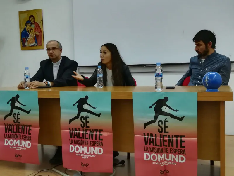 Mesa redonda: jóvenes en misión