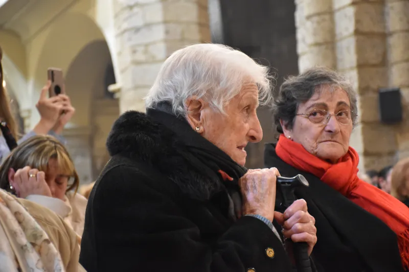 "Debes proporcionar a los hombres el pan de la Palabra"