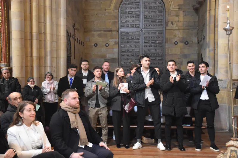 "Debes proporcionar a los hombres el pan de la Palabra"