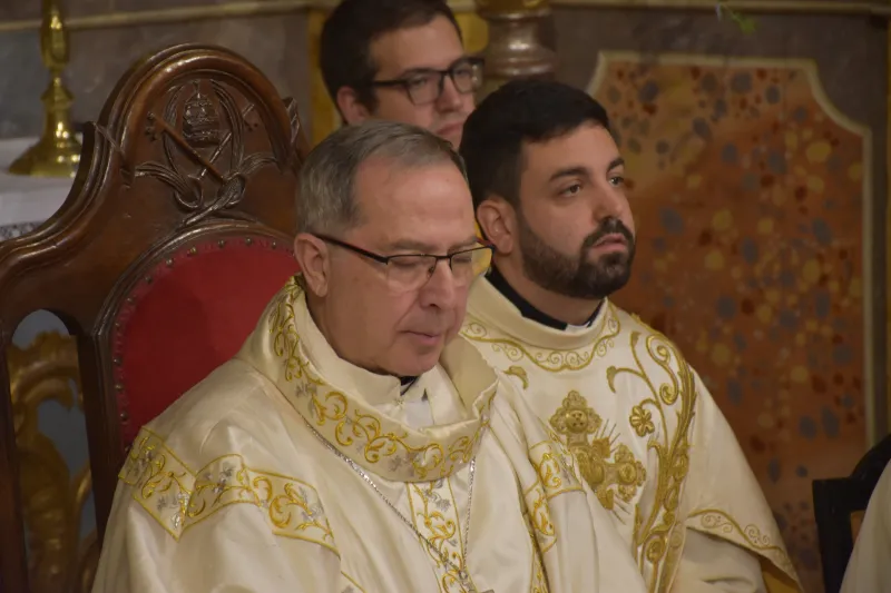 "Debes proporcionar a los hombres el pan de la Palabra"