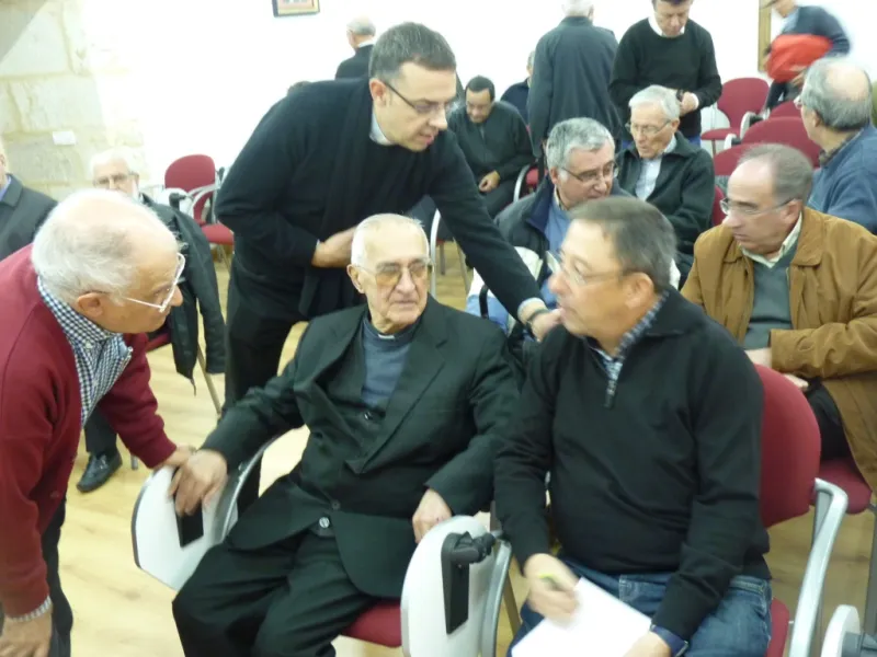 Charla de D. Julián López: “La liturgia como fuente de vida espiritual en la vida de los sacerdotes”