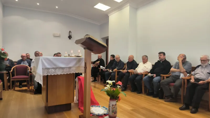 La priora de las carmelitas de Toro ofrece una meditación al clero diocesano