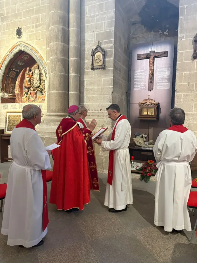 Entronización de las reliquias de los mártires Agustinos Zamoranos del siglo XX en la Catedral