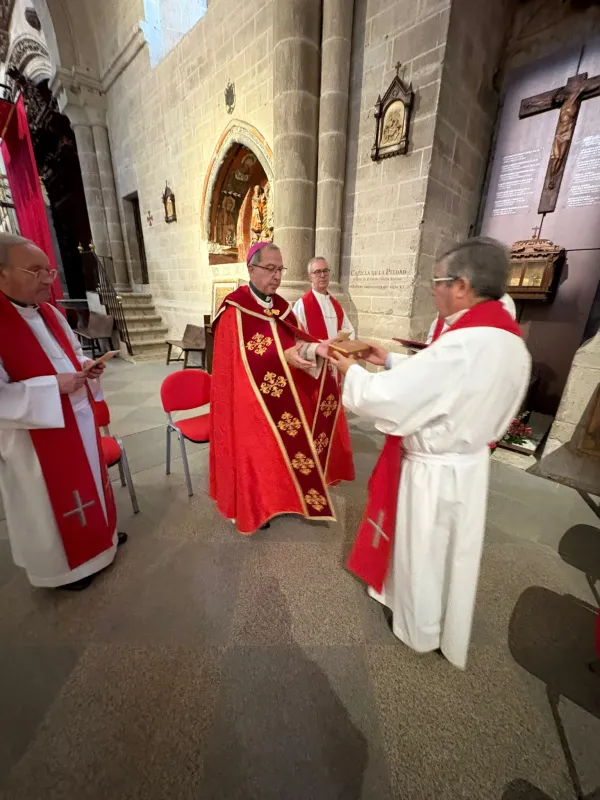 Entronización de las reliquias de los mártires Agustinos Zamoranos del siglo XX en la Catedral