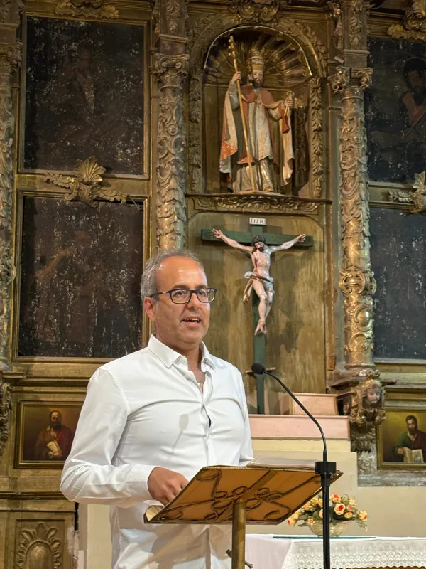 Moreruela de los Infanzones impulsa la restauración de su retablo barroco