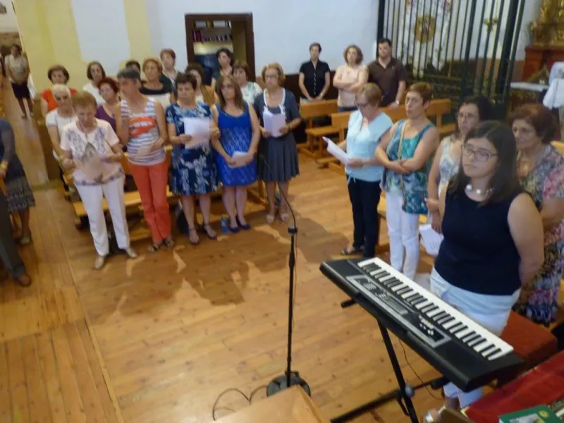 Eucaristía y unción en la iglesia de Villarrín