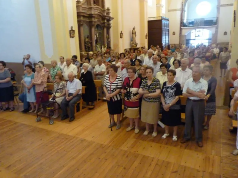 Eucaristía y unción en la iglesia de Villarrín