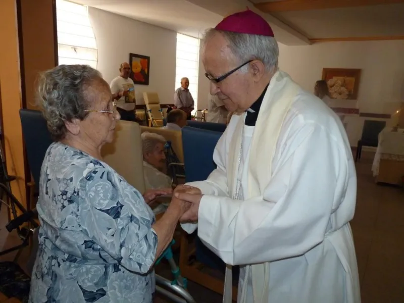 Unción de enfermos en la Residencia de Villarrín