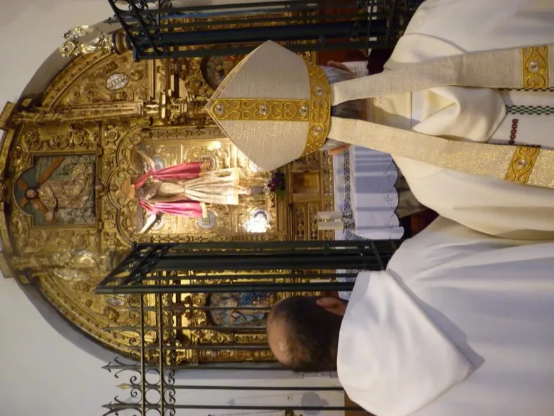 Eucaristía y unción en la iglesia de Villarrín