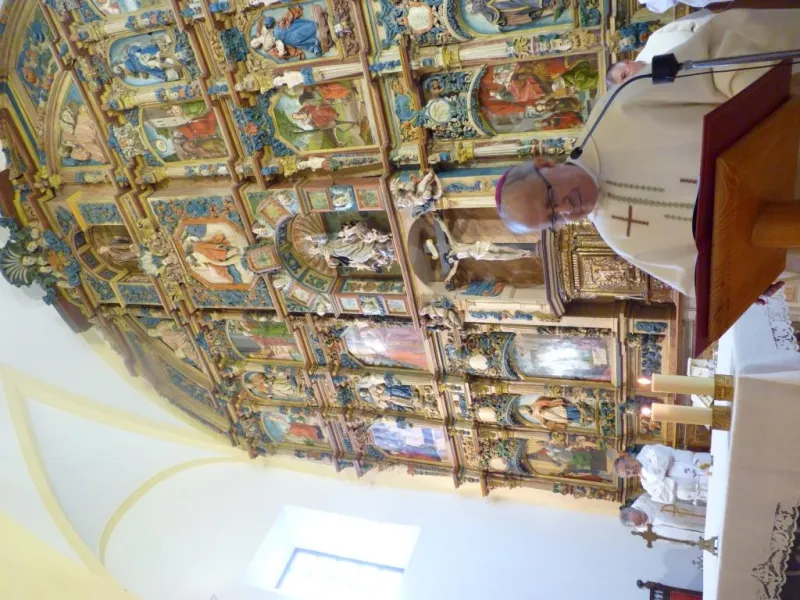 Eucaristía y unción en la iglesia de Villarrín