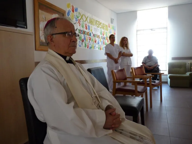 Unción de enfermos en la Residencia de Villarrín
