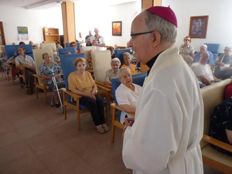Unción de enfermos en la Residencia de Villarrín