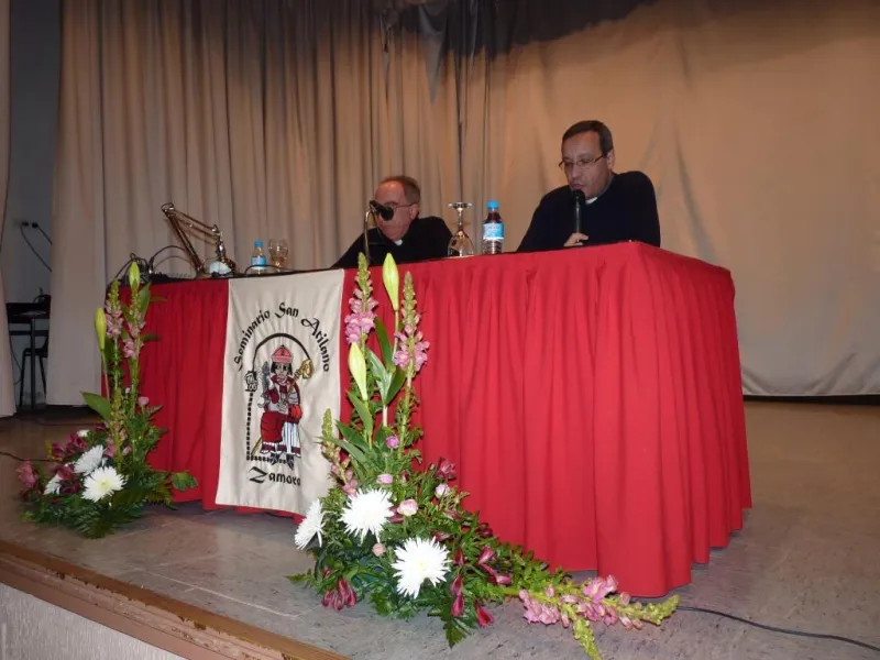 Conferencia de José Francisco Matías