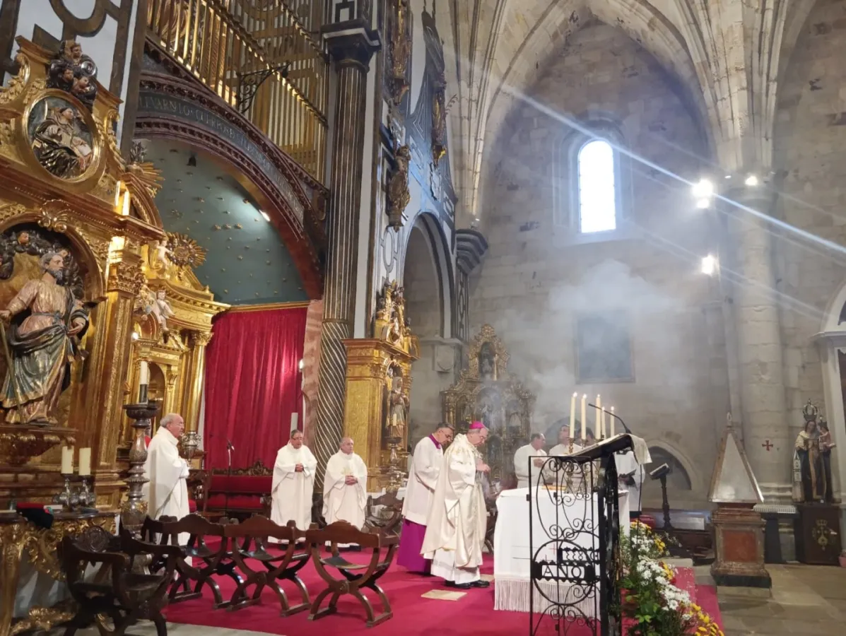 El Obispo Fernando Valera invita a vivir la santidad desde las Bienaventuranzas
