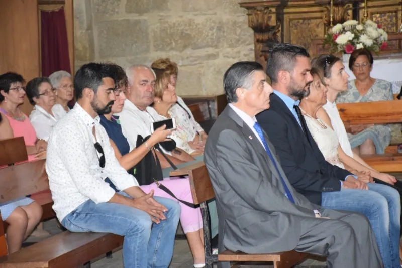 El obispo en Fermoselle tras el incendio