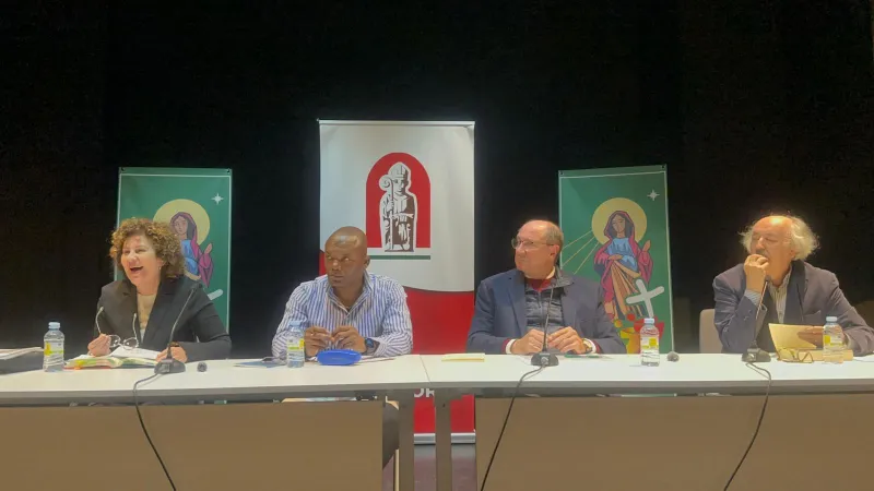 Apertura de las I Jornadas “De la poesía a la esperanza”