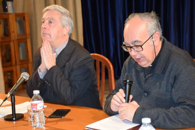 Conferencia de Eloy Bueno de la Fuente