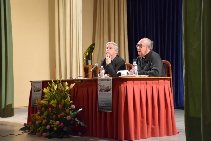 Conferencia de Eloy Bueno de la Fuente