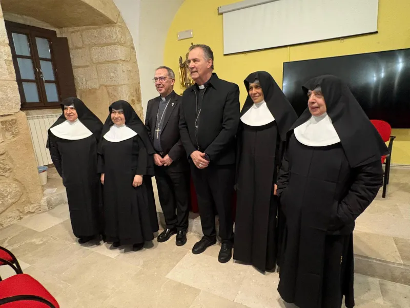 El cardenal Ángel Fernández Artíme visita Zamora y mantiene un encuentro con la vida consagrada