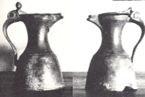 Vinajeras de la Colegiata de Toro