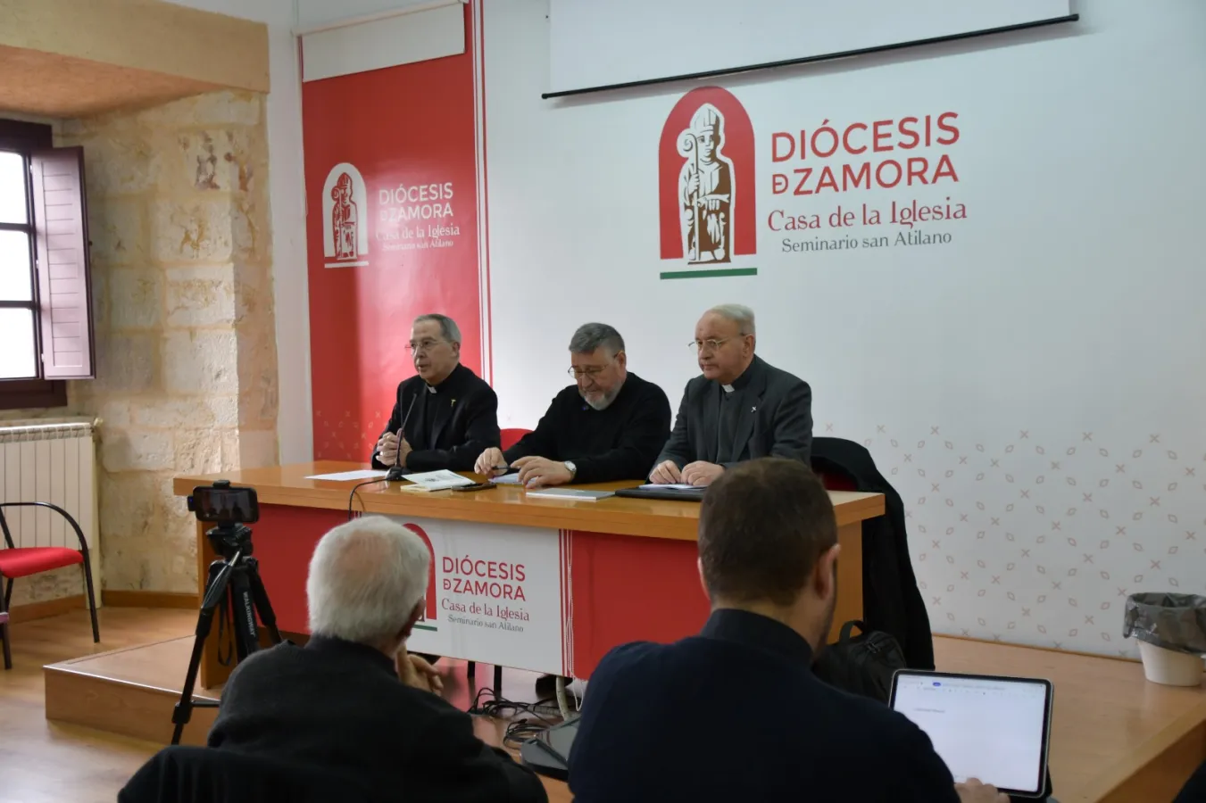 El clero de Zamora reflexiona sobre los retos de la Iglesia en el cambio de época