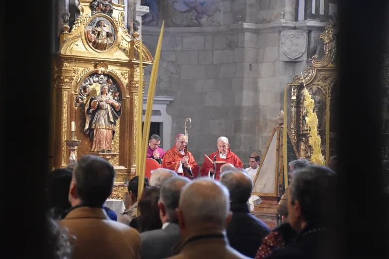El obispo, Fernando Valera llama a Zamora a entrar en la Semana Santa con esperanza y caridad