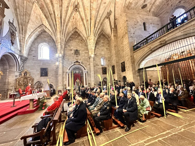 El obispo, Fernando Valera llama a Zamora a entrar en la Semana Santa con esperanza y caridad