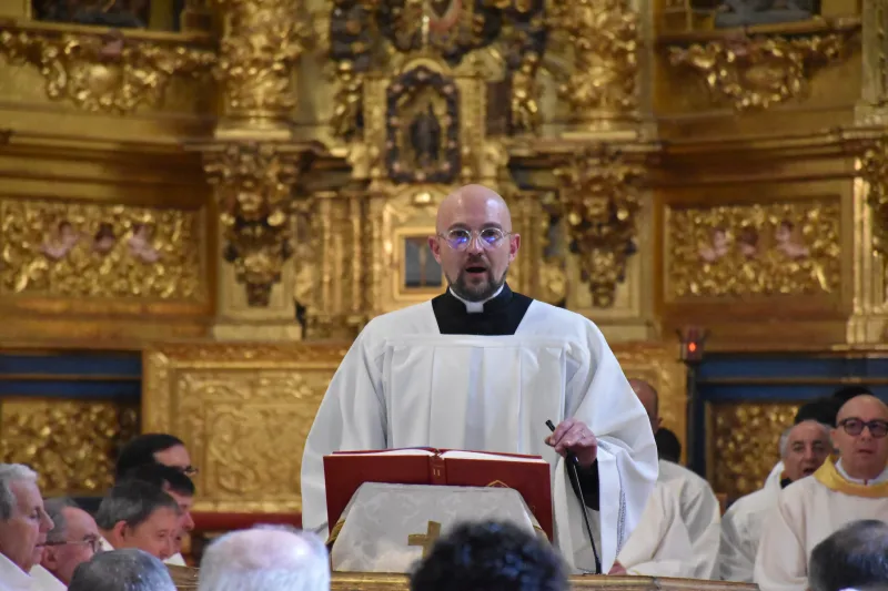 La iglesia de San Andrés reúne al presbiterio zamorano en torno a la Misa Crismal