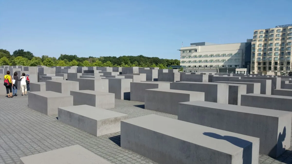 Monumento a las víctimas del Holocausto