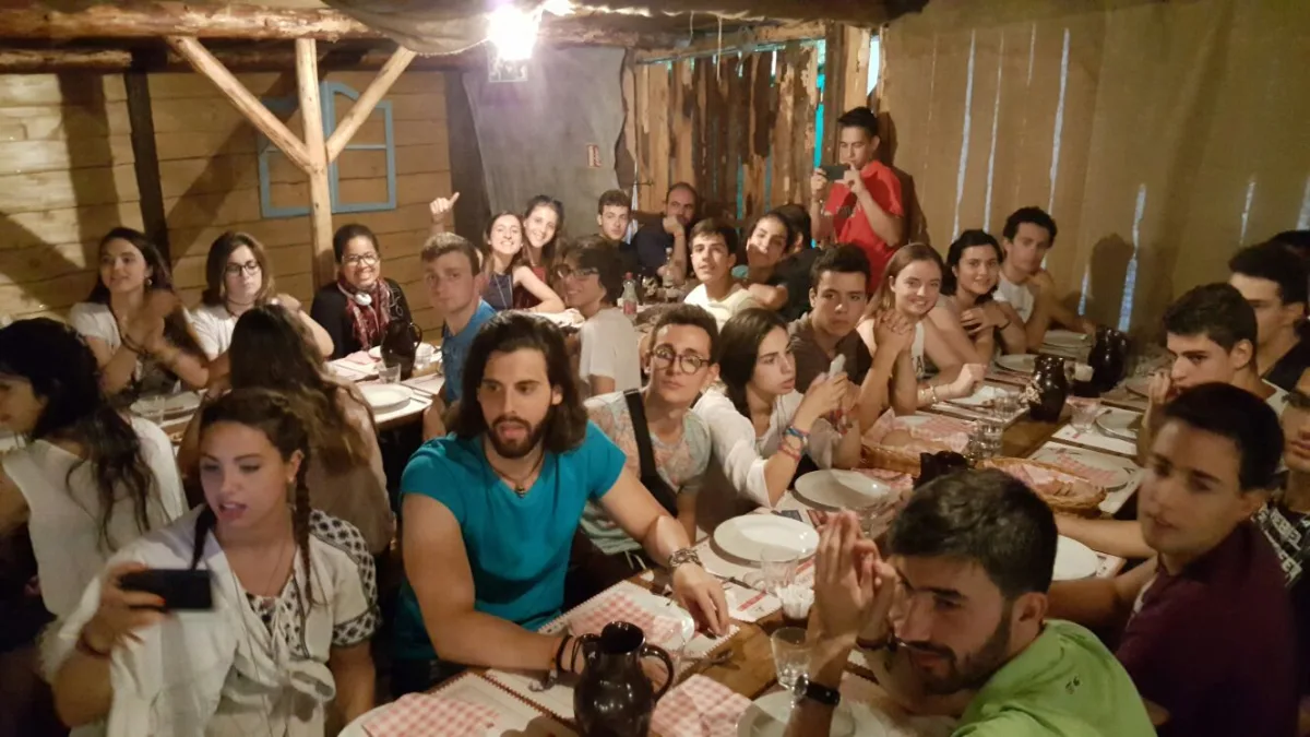 Cena con los españoles