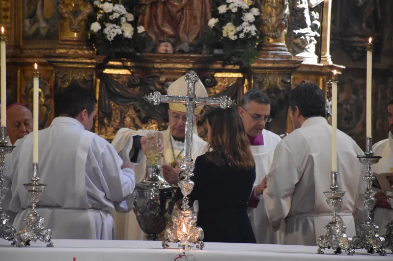 La iglesia de San Andrés reúne al presbiterio zamorano en torno a la Misa Crismal