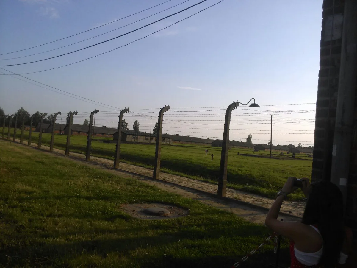 Grupo neocatecumenal en Auschwitz