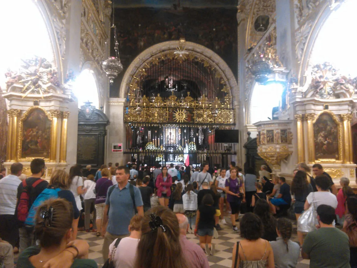 Grupo neocatecumenal en Jasna Gora