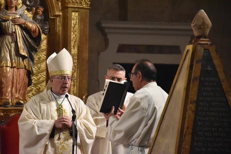 La Iglesia de Zamora culmina el Triduo Pascual con la alegría de la Resurrección