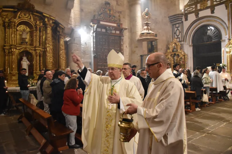 La Iglesia de Zamora culmina el Triduo Pascual con la alegría de la Resurrección