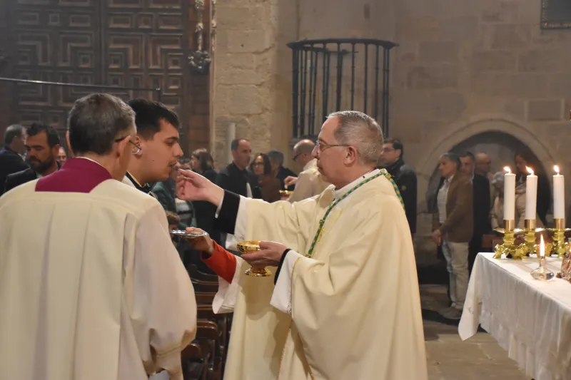 La Iglesia de Zamora culmina el Triduo Pascual con la alegría de la Resurrección